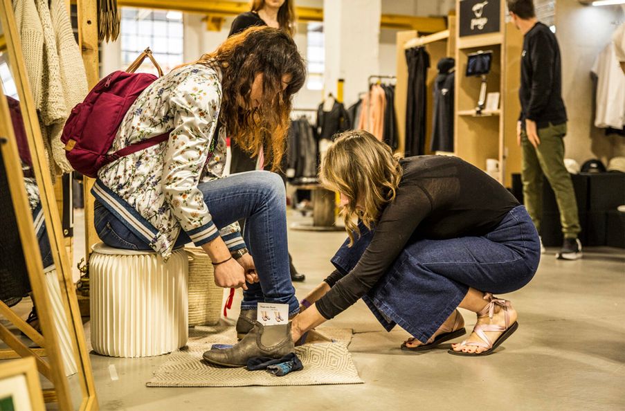 Besondere Weihnachtsgeschenke: Nachhaltiges einkaufen bei 100 jungen Designern das ist der StijlMarkt 
