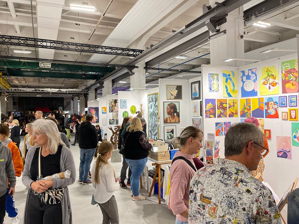 Kunstwerke und Künstler*innen beim supermART #12 im OFENWERK Nürnberg, 2024