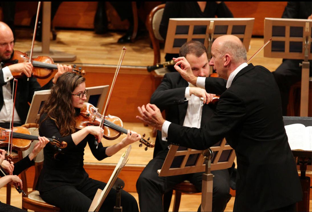 Klassische Konzerte im Kaisersaal des ehemaligen Zisterzienserklosters Ebrach während des Ebracher Musiksommer