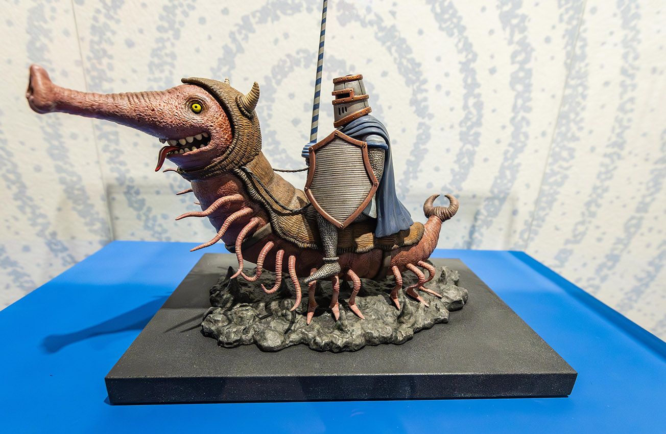 Walter Moers Ausstellung im Stadtmuseum Erlangen 2026 mit Reiter Figur