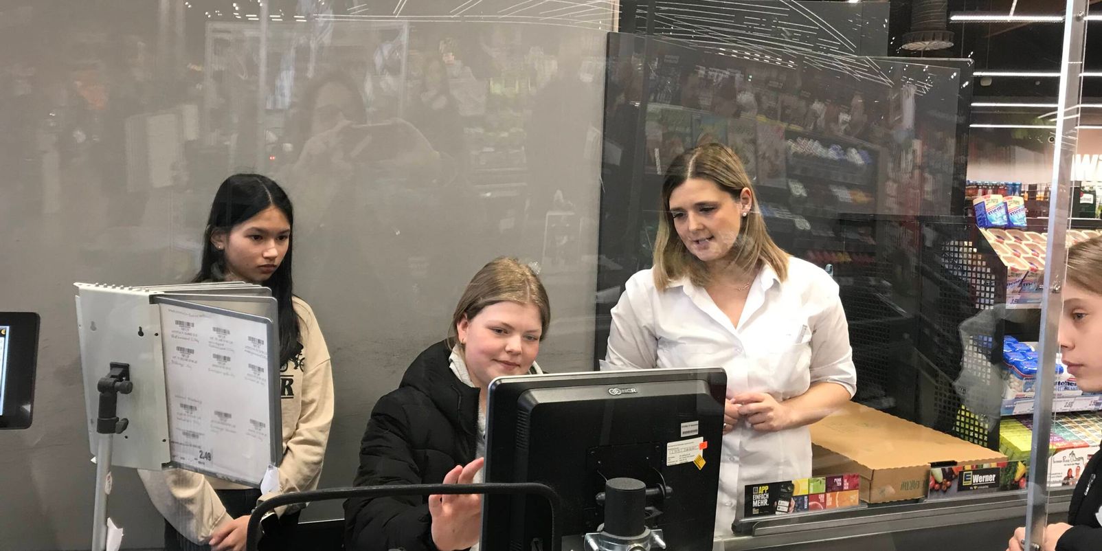 Betriebsbesichtigung bei EDEKA Werner