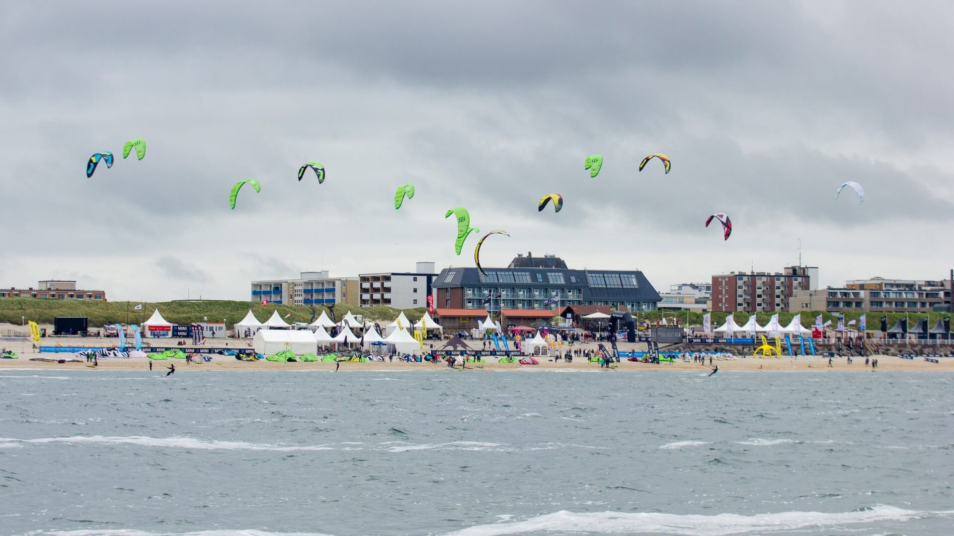 Kiter am Brandenburger Strand