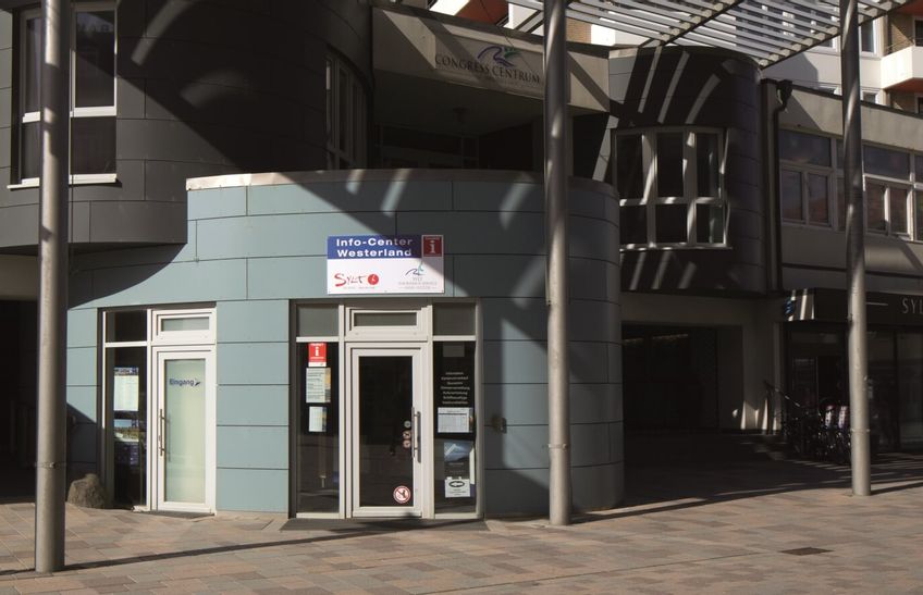 Info Center Außenansicht mit Congress Centrum Sylt