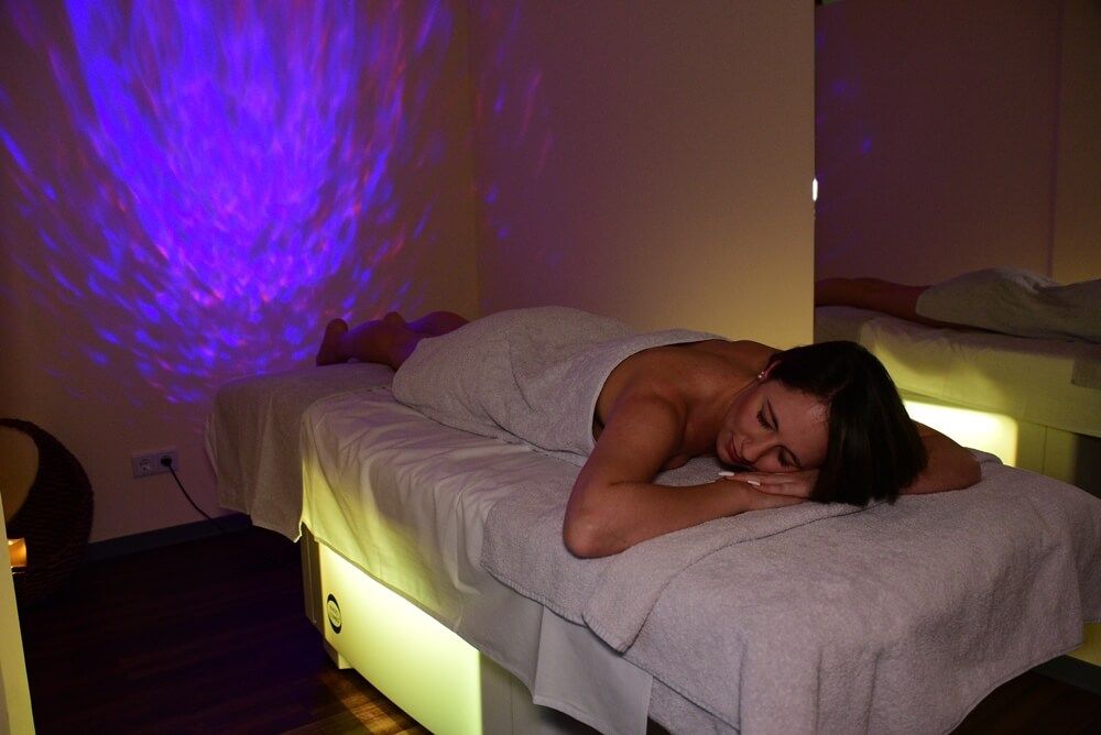 Syltness Lounge Massageliege