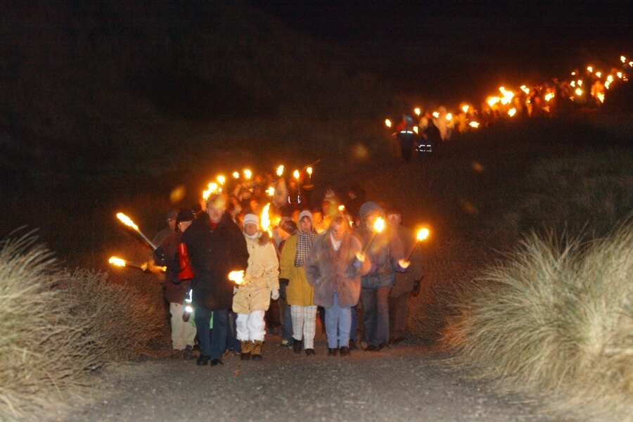 Der traditionelle Fackelzug beim Biike