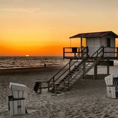 Sonnenuntergang am Strand auf Sylt