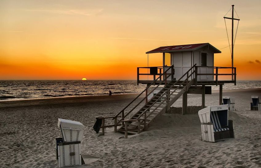 Sonnenuntergang am Strand auf Sylt
