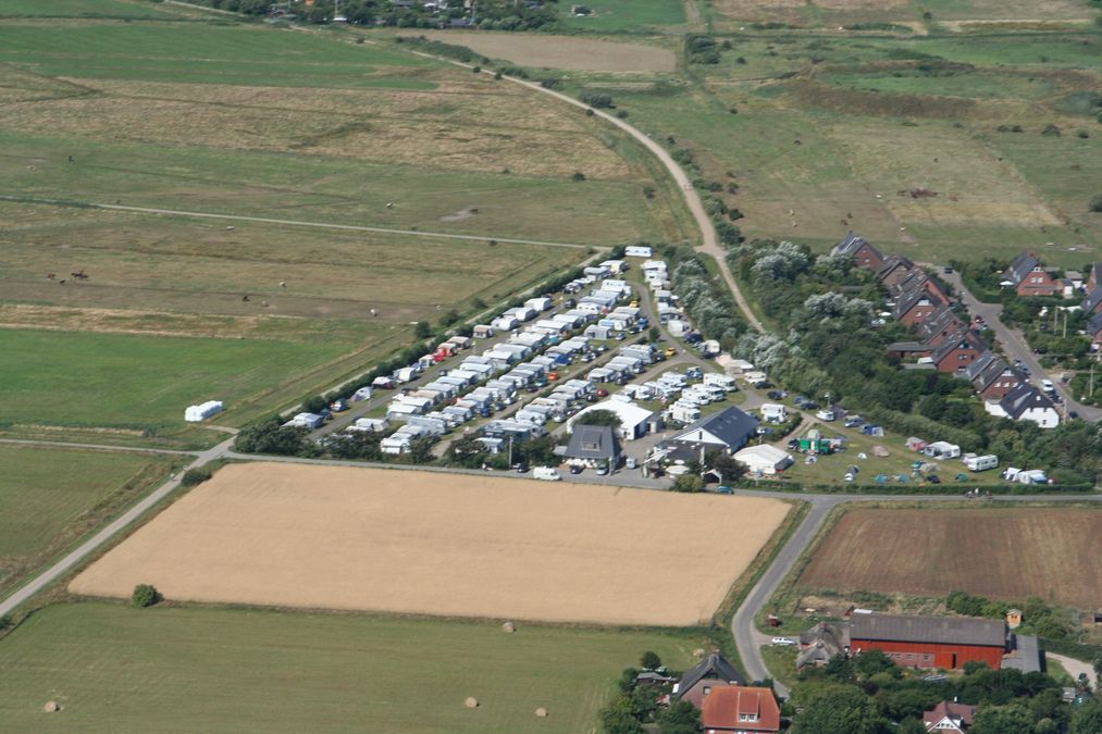 Luftaufnahme des Campingplatz Südhörn in Tinnum