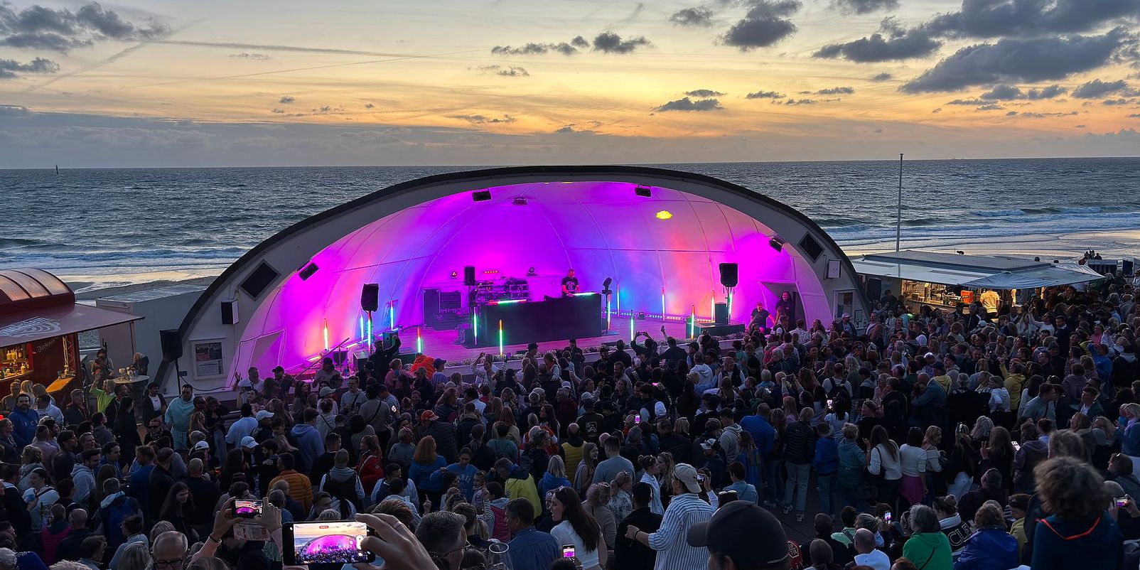 DJ Markus Prange beim Sundowner Rhythm & Beats 2024 (c) insel-sylt.de / J. Elias