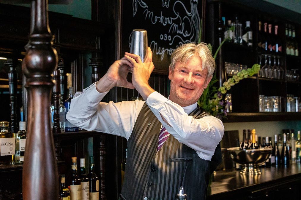 Alt Berlin Barkeeper