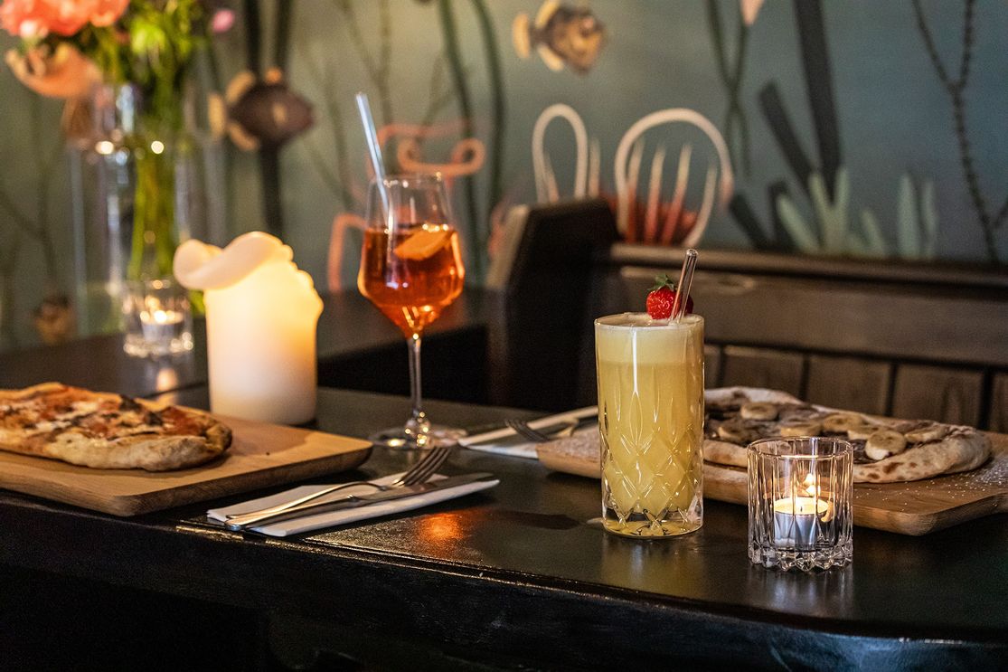 Alt Berlin gedeckter Tisch