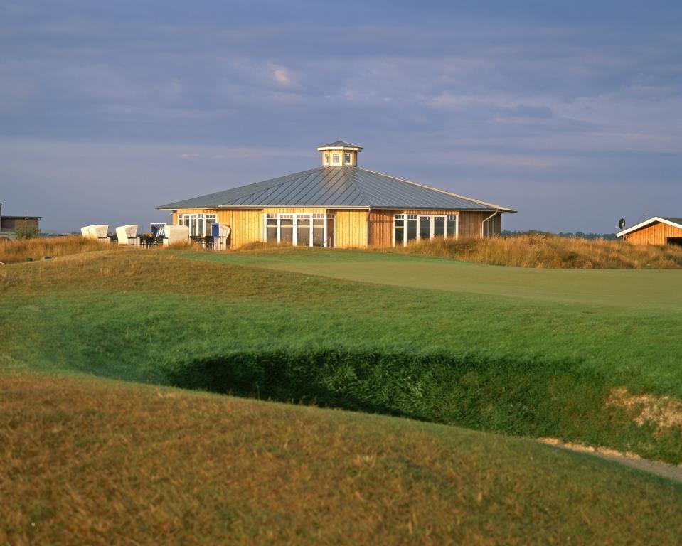 Clubhaus des Marine Golfclubs auf Sylt
