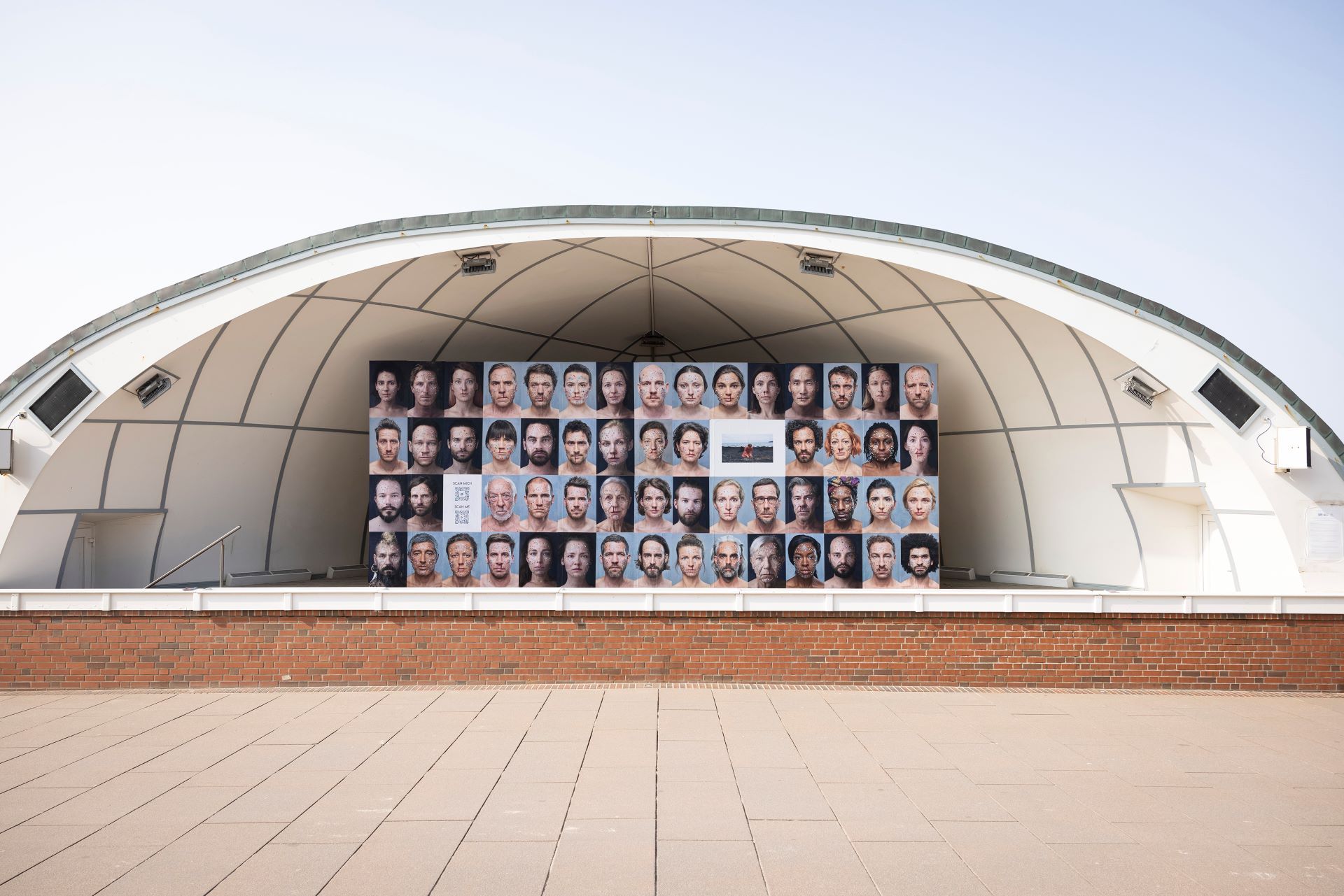 Ausstellung inyourface