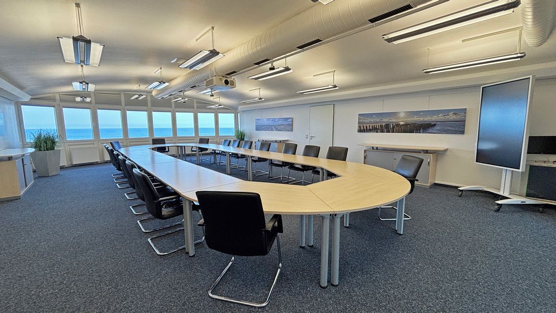 Konferenzraum mit Meerblick im Verwaltungsgebäude des Insel Sylt Tourismus-Service