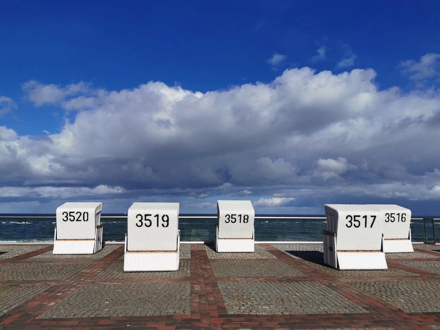 Drehbarriere, Barrierefreundliche Strandkörbe auf der oberen Promenade von Westerland