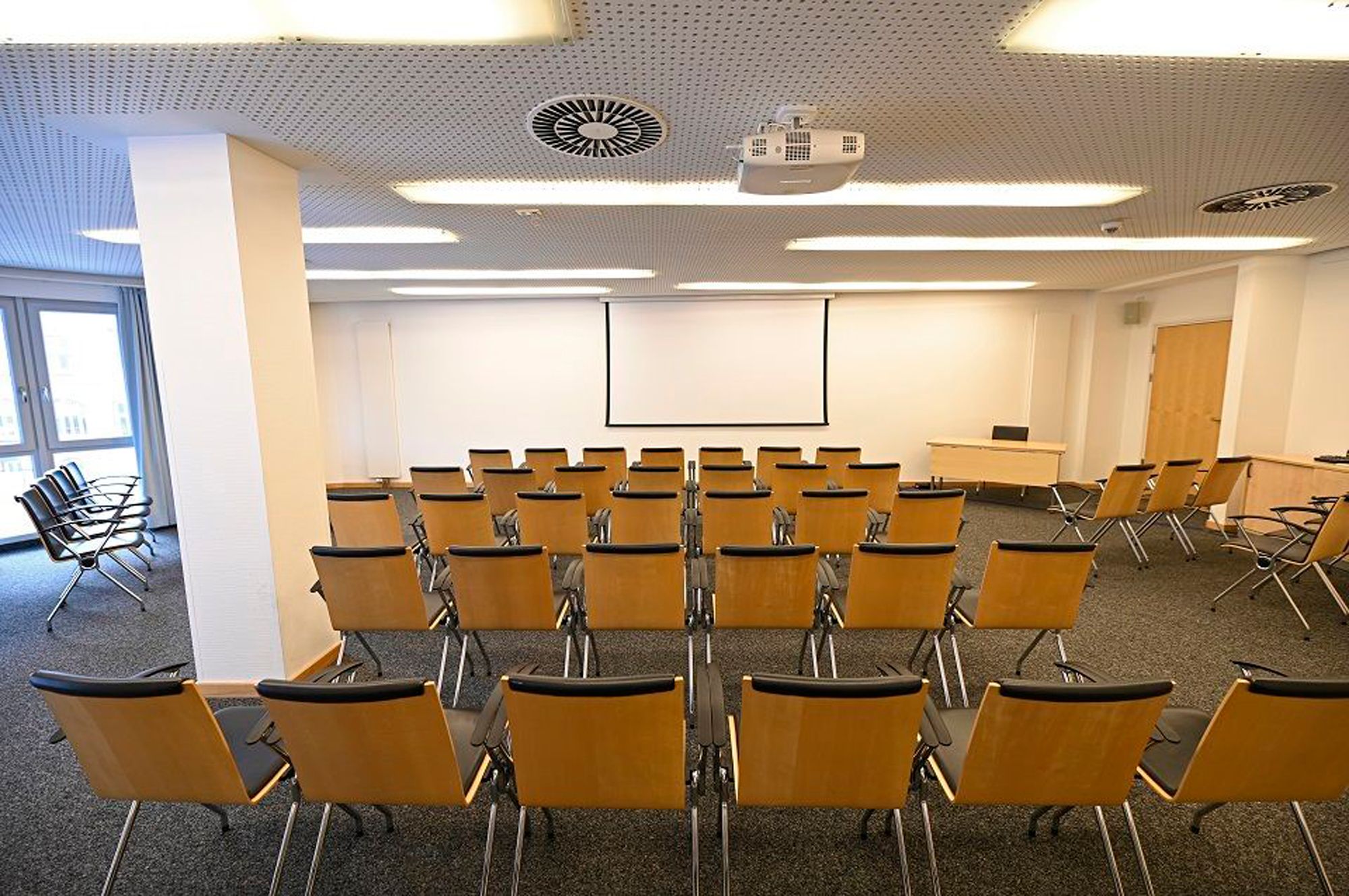 Reihenbestuhlter Raum Freya im Congress Centrum Sylt