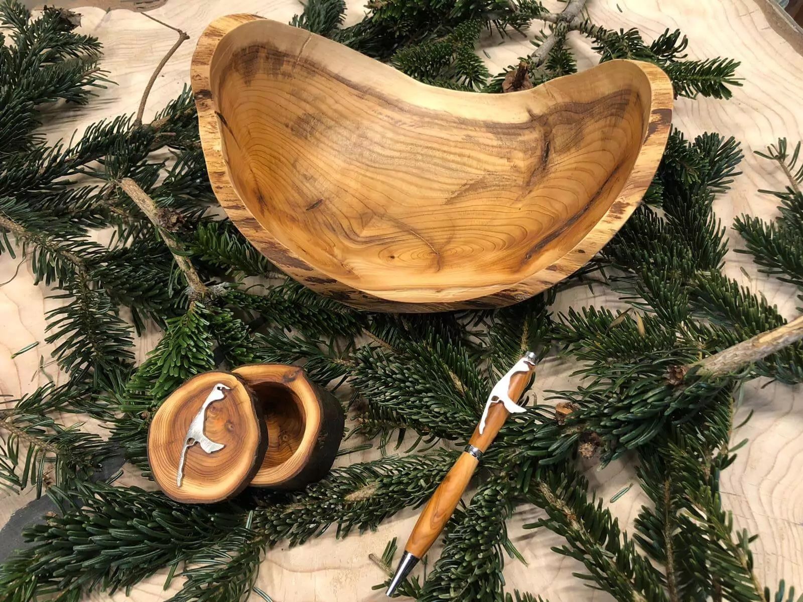 Obstschale aus Sylter Holz, Kugelschreiber und Sylt-Döschen von der Sylter Holzkunst GbR