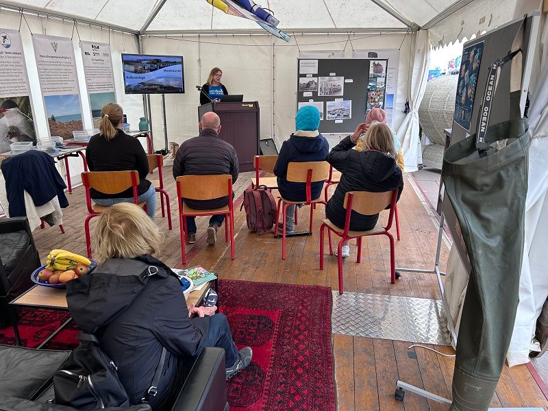 Vortrag des AWI im Nachhaltigkeitszelt auf dem Windsurf World Cup Sylt