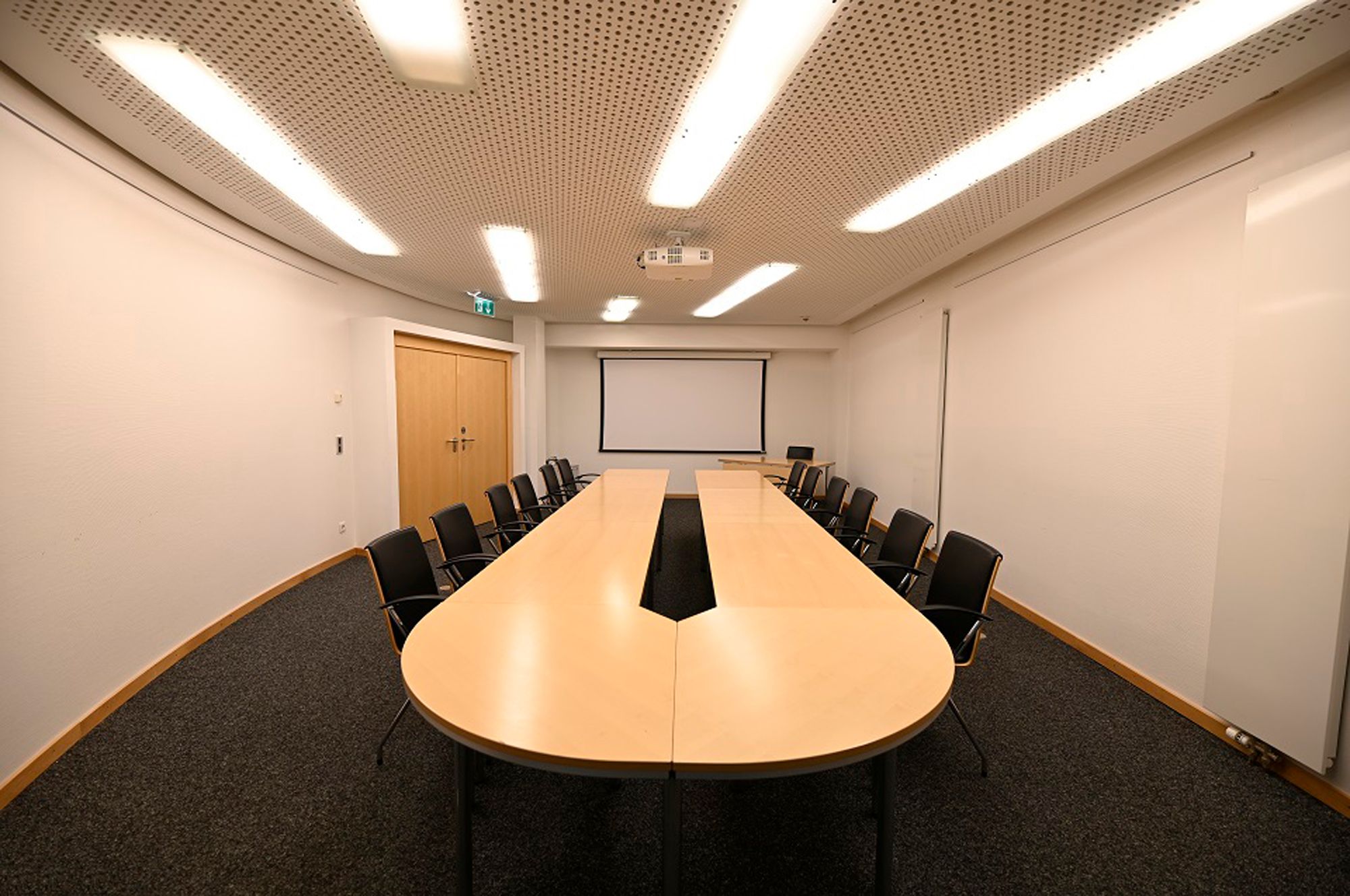 Bestuhlter Raum Cobra im Congress Centrum Sylt