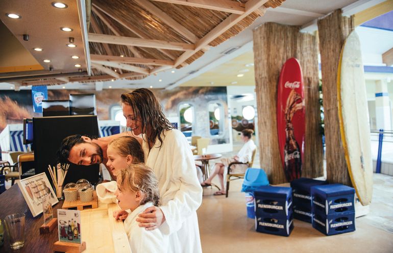Bistro in der Sylter Welle mit Familie