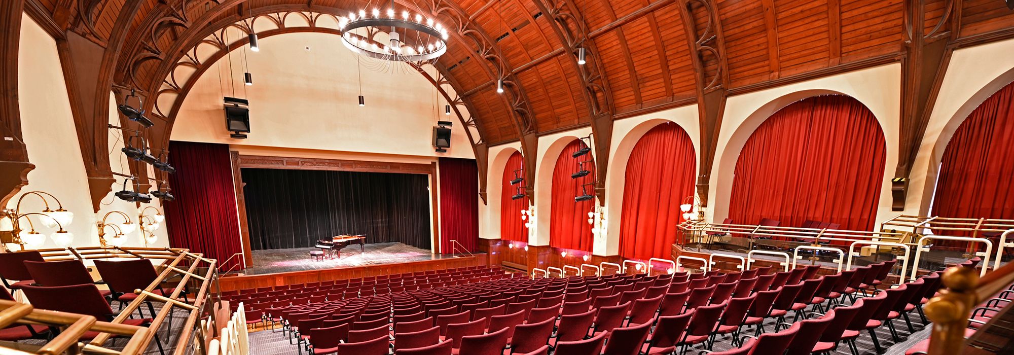 Innenaufnahme des Alten Kursaals am Rathausplatz