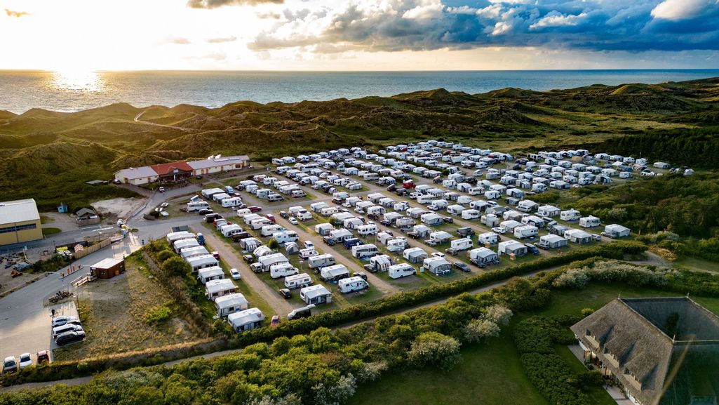 Drohnenaufnahme vom Campingplatz Wenningstedt