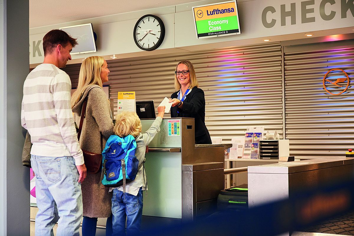 Check-In-Vorgang am Flughafen