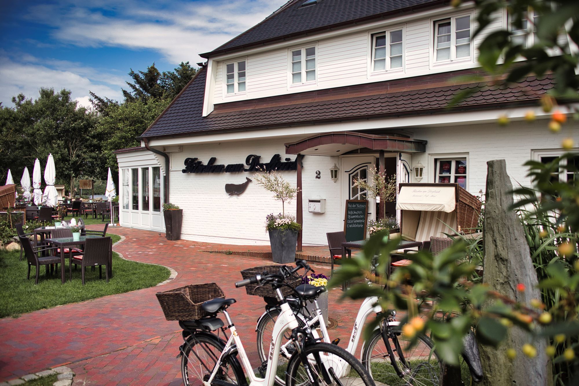 Restaurant und Hotel Fitschen am Dorfteich von außen