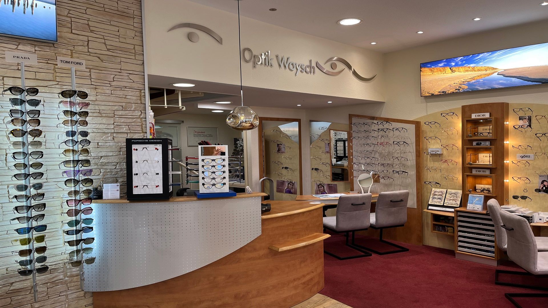 Optik Woysch Geschäft innen Westerland Sylt