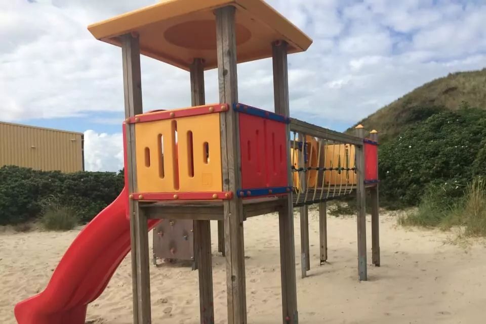 Spielplatz-Campingplatz-Wenningstedt-Klettergeruest