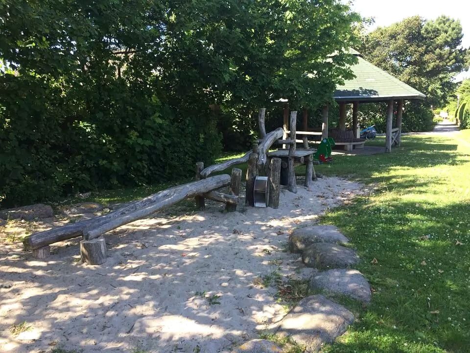 Spielplatz-Friedrichshain_Westerland_Wasserspiel_Pavillon