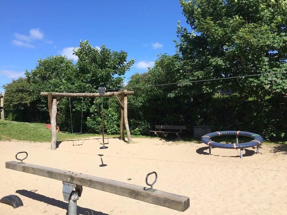 Spielplatz-Friedrichshain_Westerland_Wippe