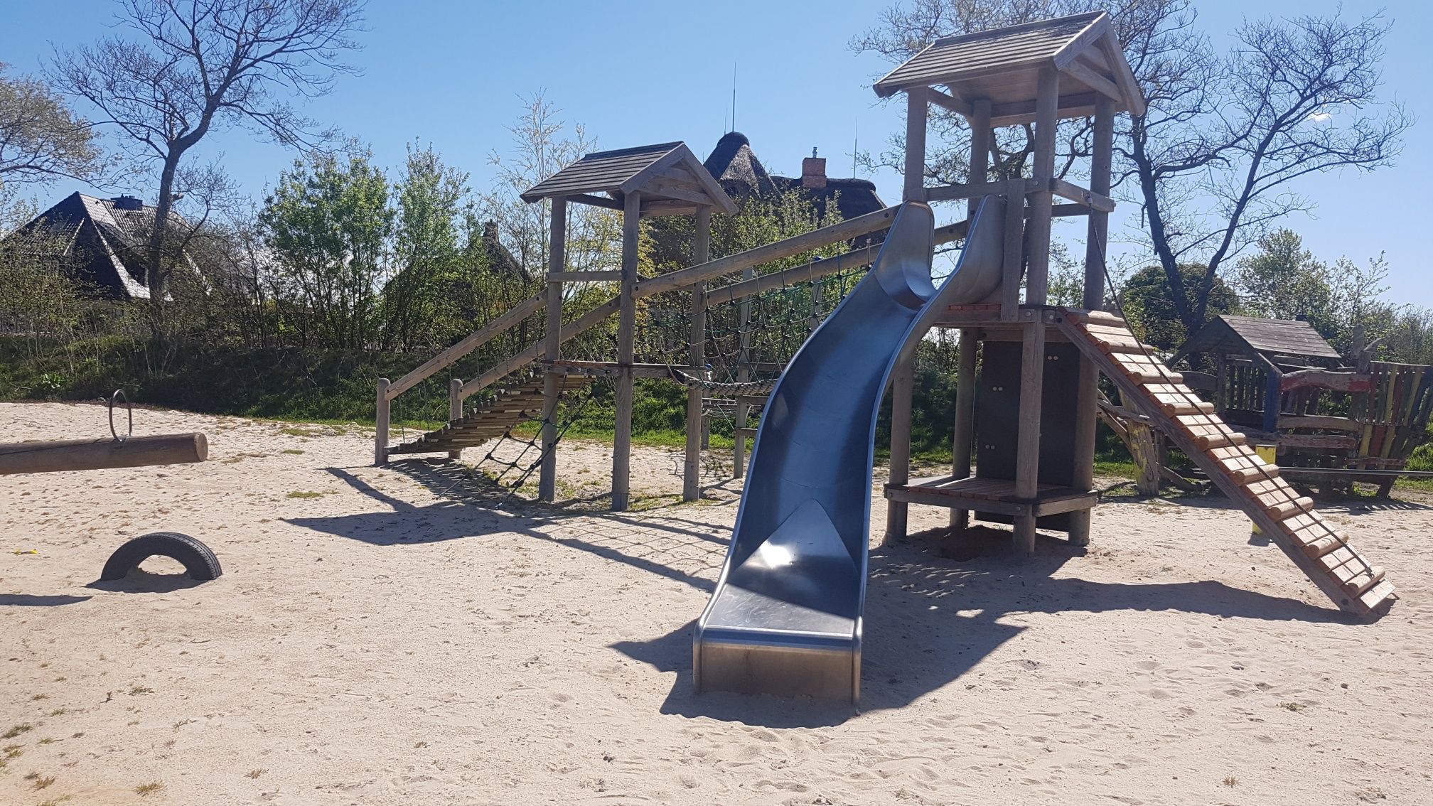 Spielplatz Archsum Dorfwiese Rutsche