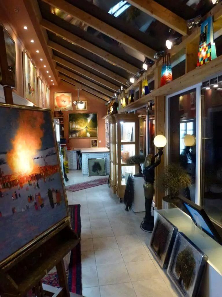 Georgs Galerie innen