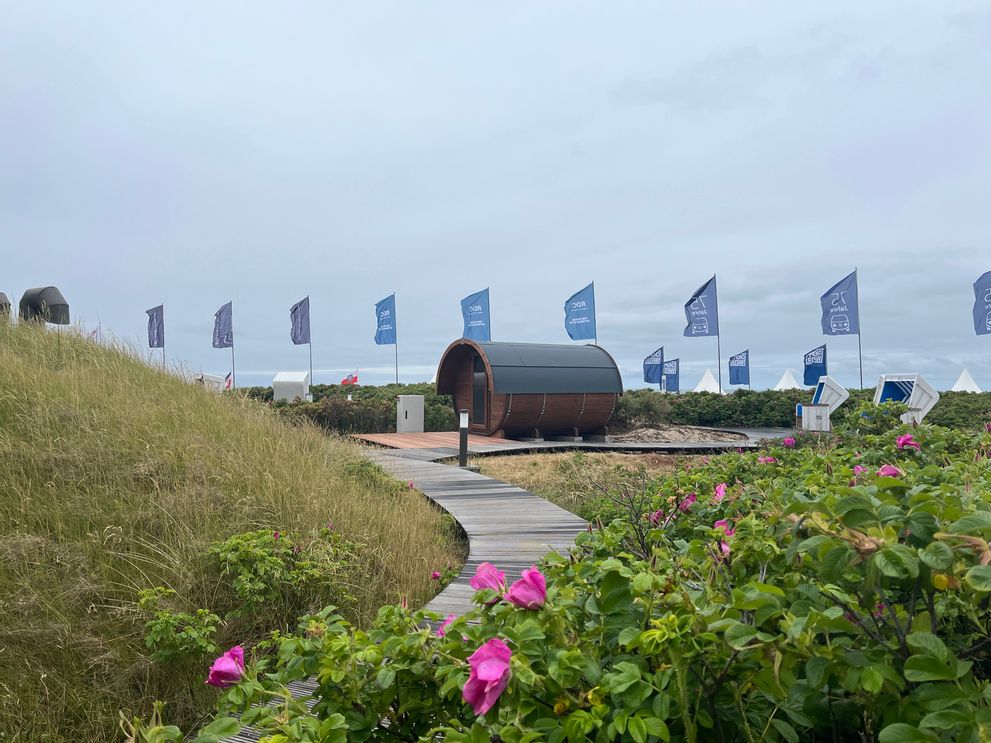 Fasssauna im Saunagarten