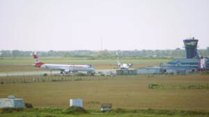 Austrian Airlines am mit Tower am Flughafen Sylt