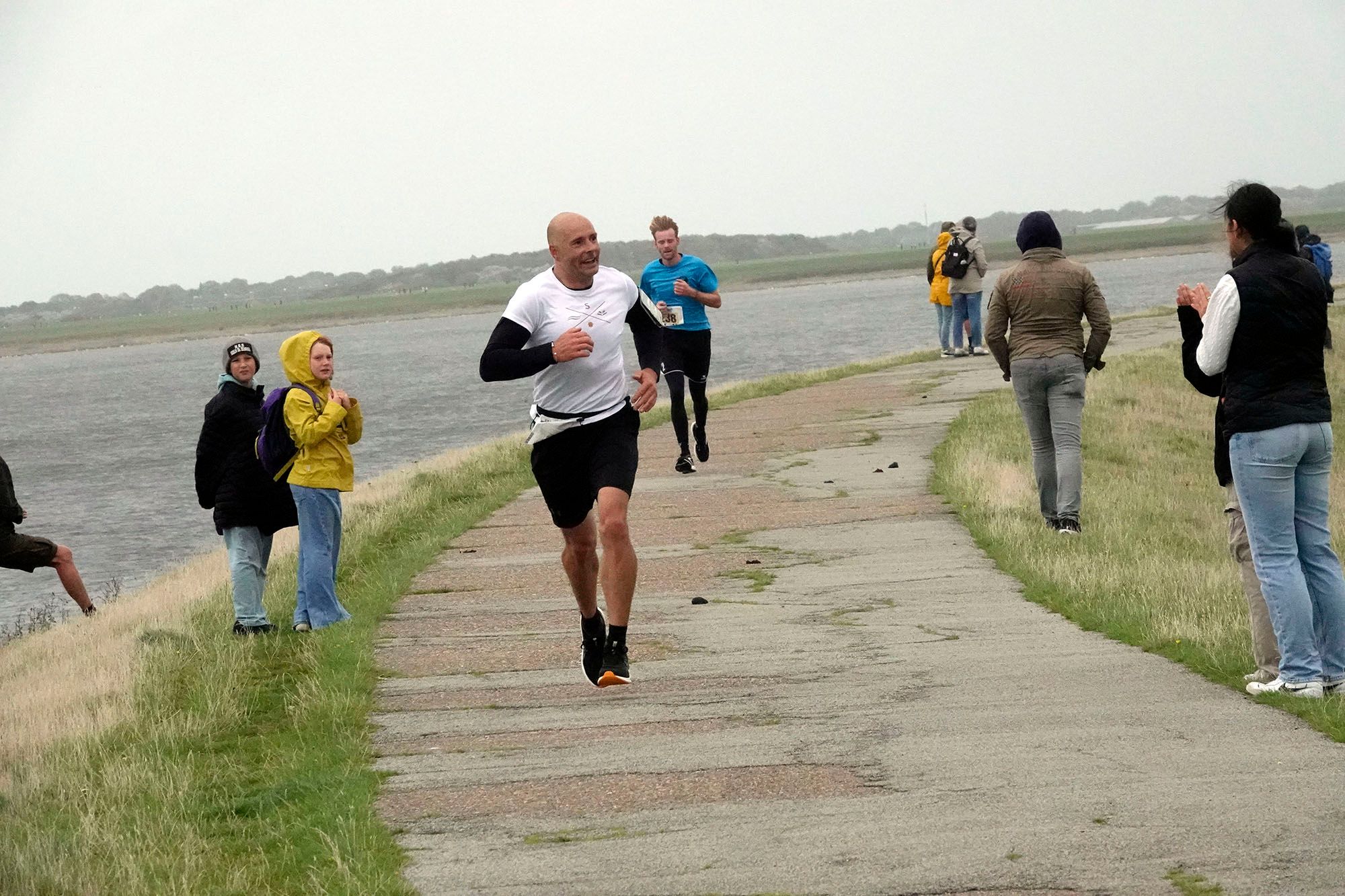 Zieleinlauf beim Run ums Rantumbecken 2025