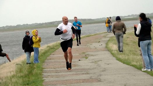 Zieleinlauf beim Run ums Rantumbecken 2025
