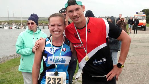 die schnellste Frau und der schnellste Mann beim Run ums Rantumbecken 2025