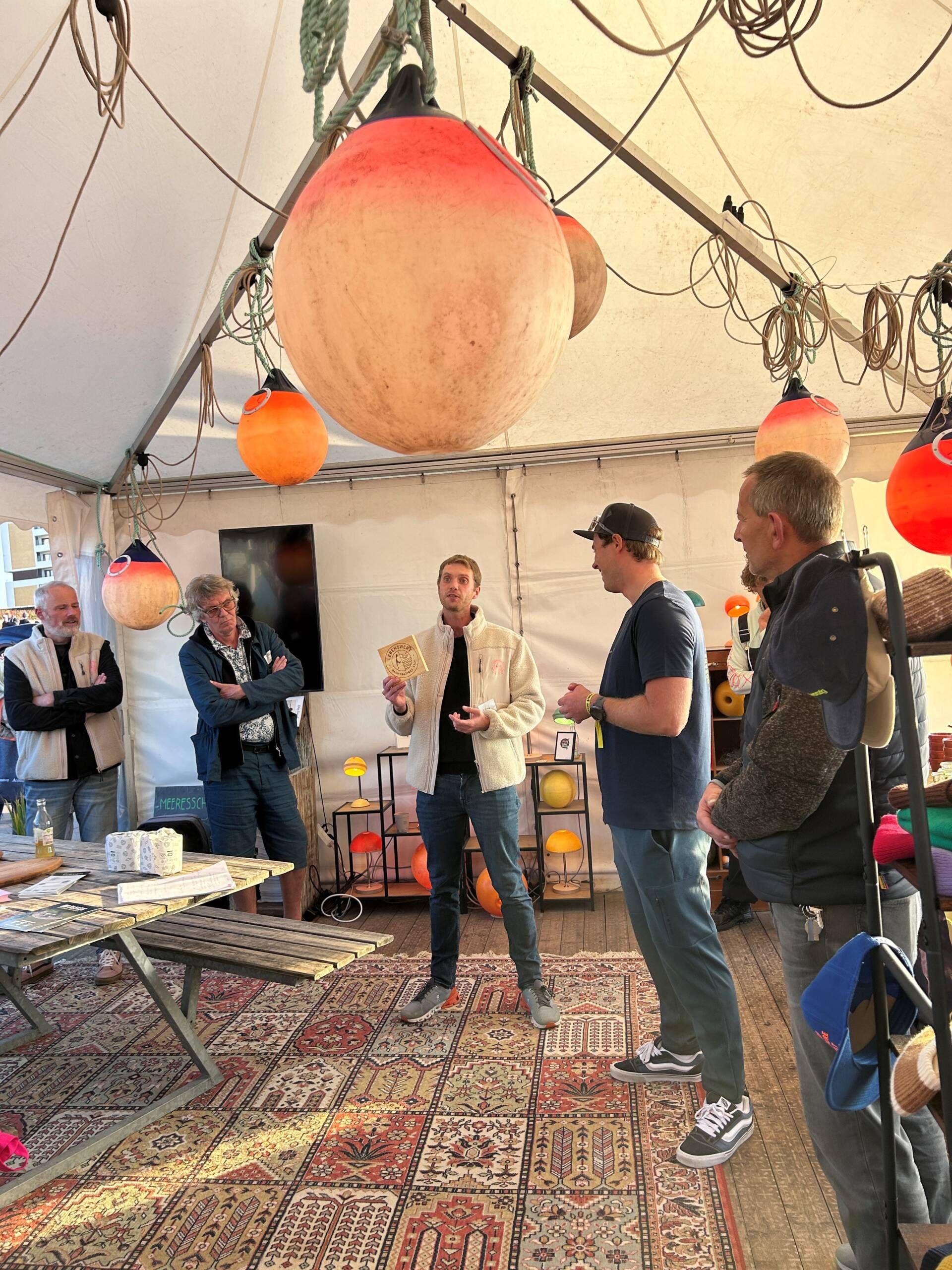 LEBENSWERT-Get together im Nachhaltigkeitszelt beim Windsurf World Cup